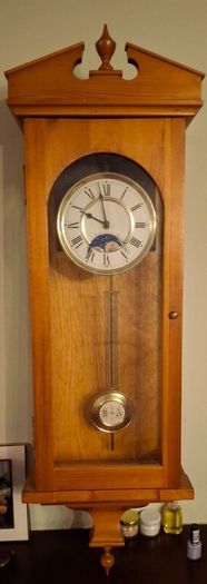 Grandfather Clock 75 as it has damaged perspex.
