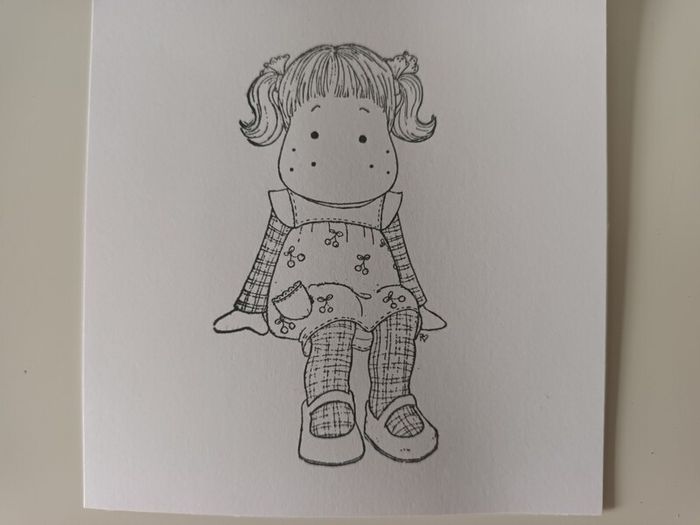 Sitting Tilda - Magnolia Rubber Stamp