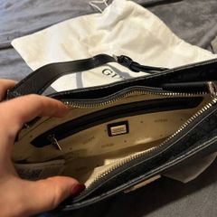 Guess purse