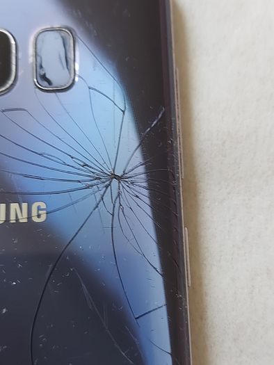Samsung Galaxy S8 (SM-G950F), for parts or repair, not powering on