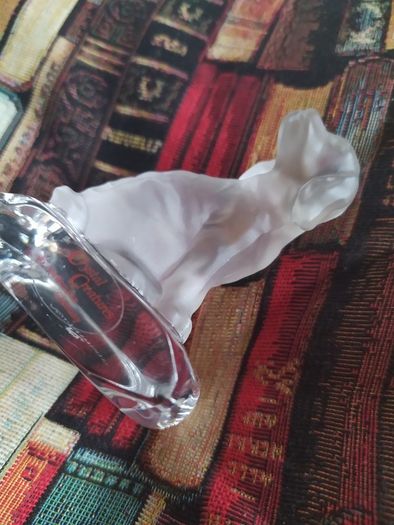 German crystal spaniel on cushion paperweight from Nactmann