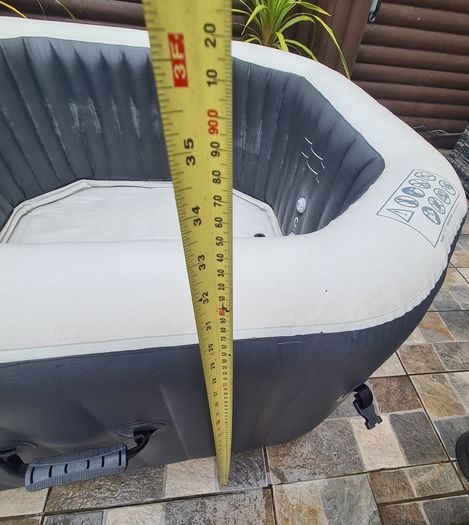Intex Inflatable Hot Tub  Jacuzzi  Perfect Condition