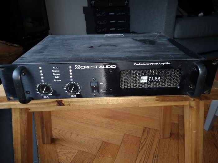 Crest Audio PRO 5200 Amplifier