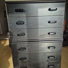 Black wood grain chest of 3/6 drawers