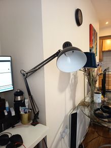 Desk lamp