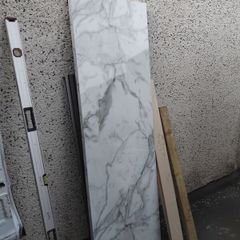 gloss worktop calcatta