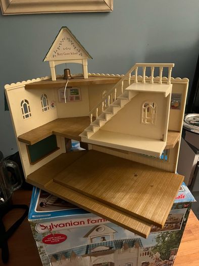 Vintage Sylvanian Families Berry Grove School (Boxed)