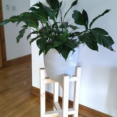 Wooden Plant Pot Holder