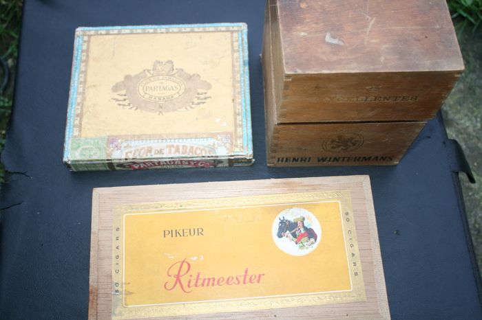Vintage Cigar Boxes (25 Each)
