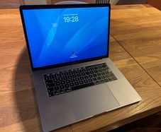 MacBook Pro 15 (2019)