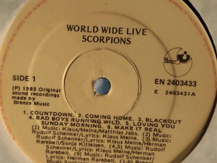 Scorpions. Irish release World Wide Live. Original 1985 translucent Irish double live gatefold album in vg+ condition