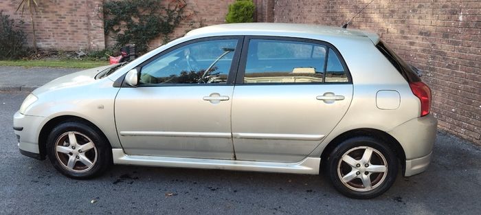 2004 Toyota Corolla