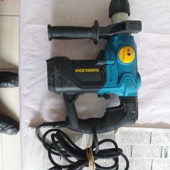 Workzone Rotary Hammer Drill WH150, 1500W,  Model No 5904143, in Case with some accessories