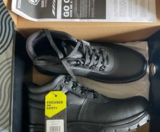 safety shoes