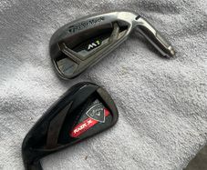 2 iron club heads : Taylormade and Callaway