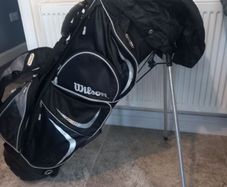 Wilson golf bag with stand.