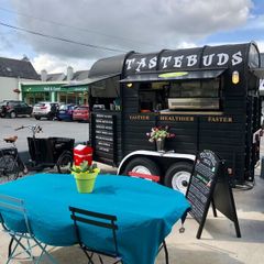 Food & Coffee Trailer with Loads of Extras