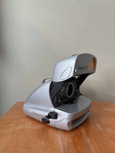 Polaroid instant camera