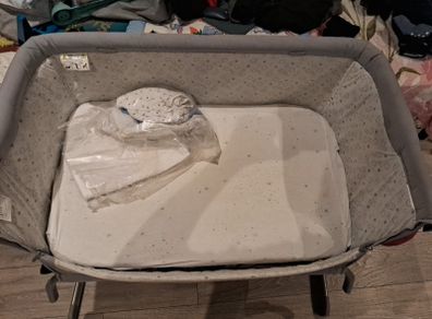 baby crib