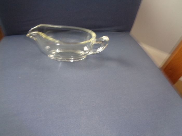Vintage Pyrex Clear Glass Gravy Jug for Sale
