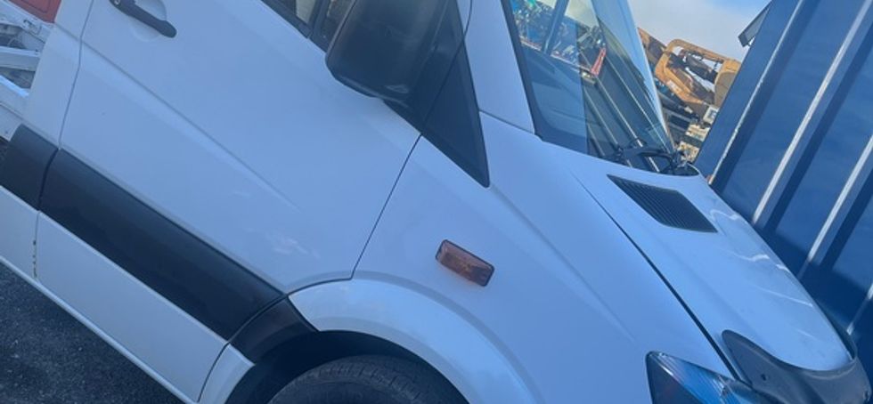2014 Mercedes sprinter breaking