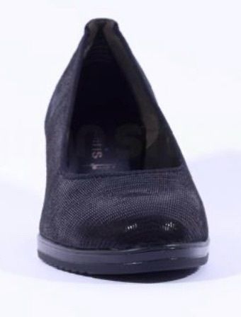 New wedge shoes, size 7