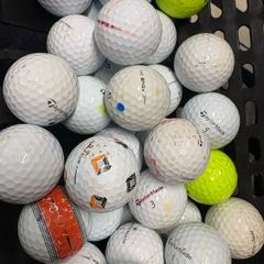 40 Taylormade (Tp5/Tour) Golf Balls