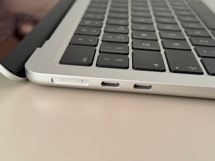 13-inch MacBook Air M5, 32GB, 1TB, Silver, Apple Warranty to July 2027