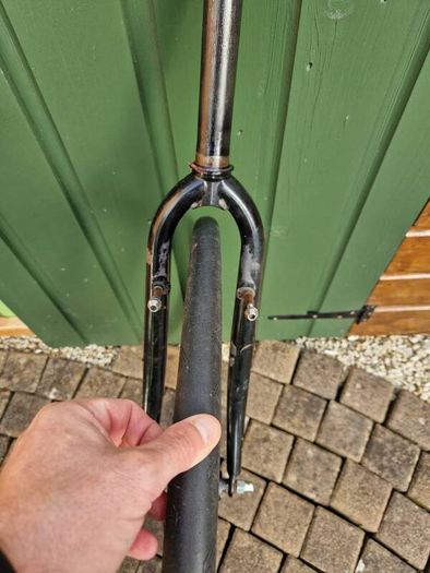 Road bike fork