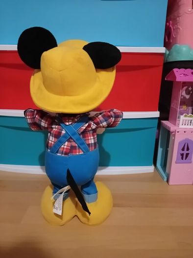 Singing/Dancing E-I-Oh Mickey Mouse