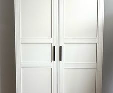 Standing wardrobe/closet