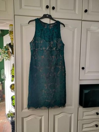 Green lace Occasion Pencil dress size 14 Postage included