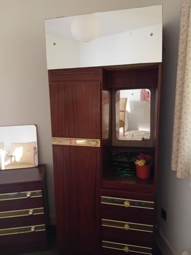 Wardrobe & Dressing Table