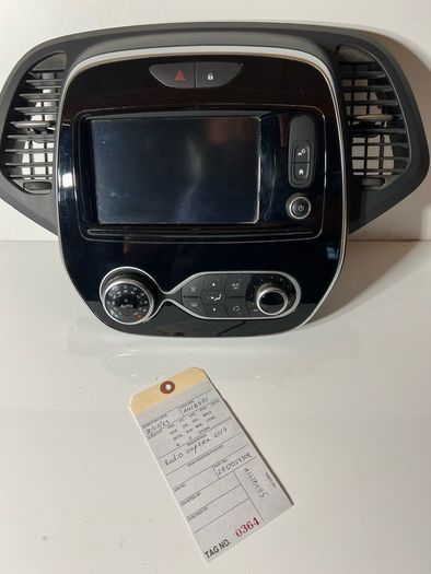 2018 Renault Captur (2R) 259157606R NAVIGATOR DISPLAY With Trim And Climate. A1l1b49s