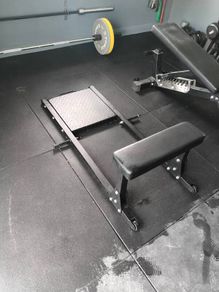 hip thruster