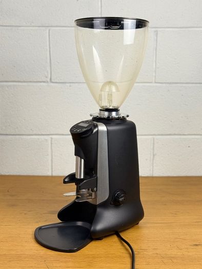 Coffee machine rental. Espresso machine lease. Commercial barista equipment