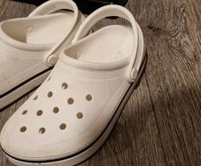 kids crocs