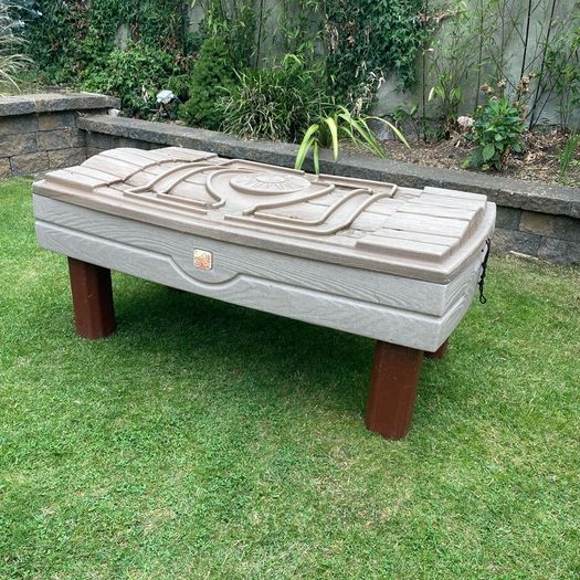 Sand box