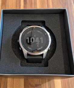 Garmin Fenix 7s 42mm Silver with Graphite Band