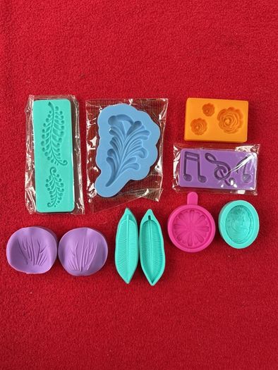 cake decorating tools