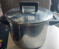 2x 20cm ikea Kitchen pots