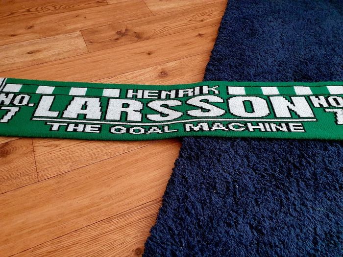 Henrik Larsson No.7 The Goal Machine Scarf - Celtic Legend