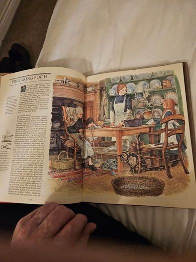 Forgotten Household Crafts. The National Trust Book Of. By Jomn Seymour. Beautiful Illustrated Large Volume Hardbacks With Dustjackets In Good Condition. See Photos For Same.