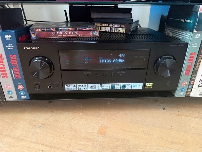 Pioneer VSX-830 AV Receiver Bluetooth Spotify