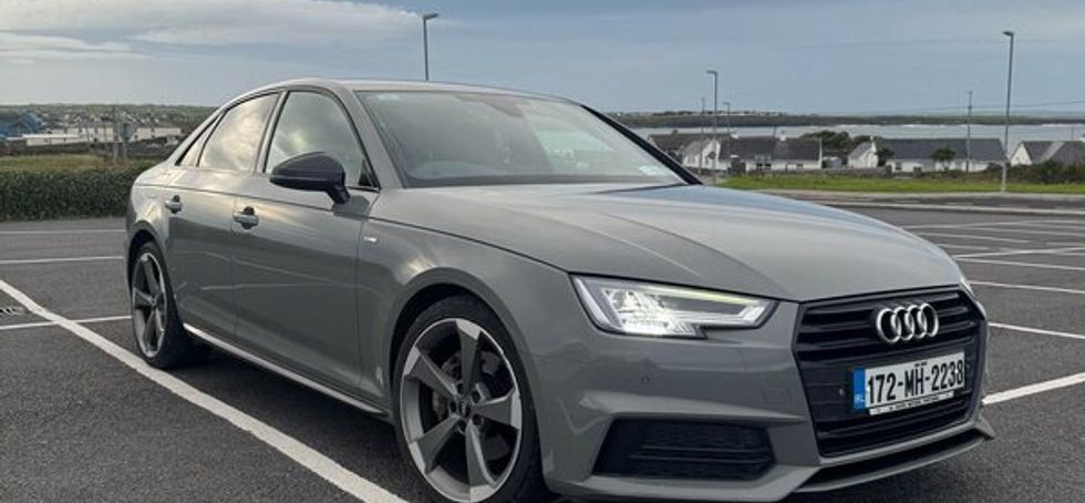 Audi A4 S-Line Black Edition 2.0 TDI 190BHP Auto