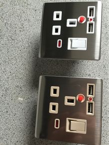 Single Gang Brushed Stainless Steel UK Mains 3 Pin Plug Power Socket With USB Charging Ports and Neons!
