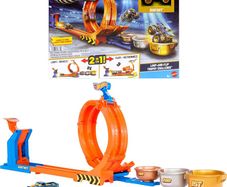 Hot Wheels Monster Trucks Toy Truck & Track Set, Loop-And-Flip Trophy Challenge Playset