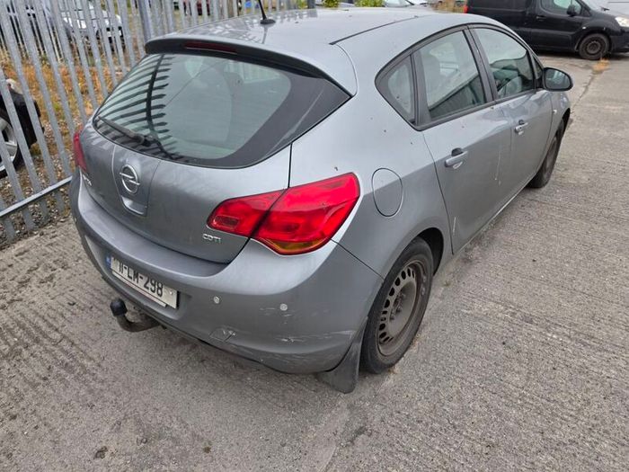 2011 Opel Astra
