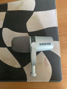 120 THIS WEEK ONLY NEED GONE Professional Microphone - Shure MV7 w/ cable & table clamp
