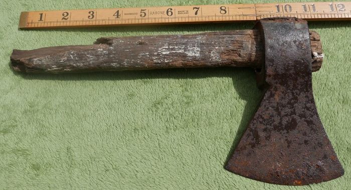 Vintage Tomahawk